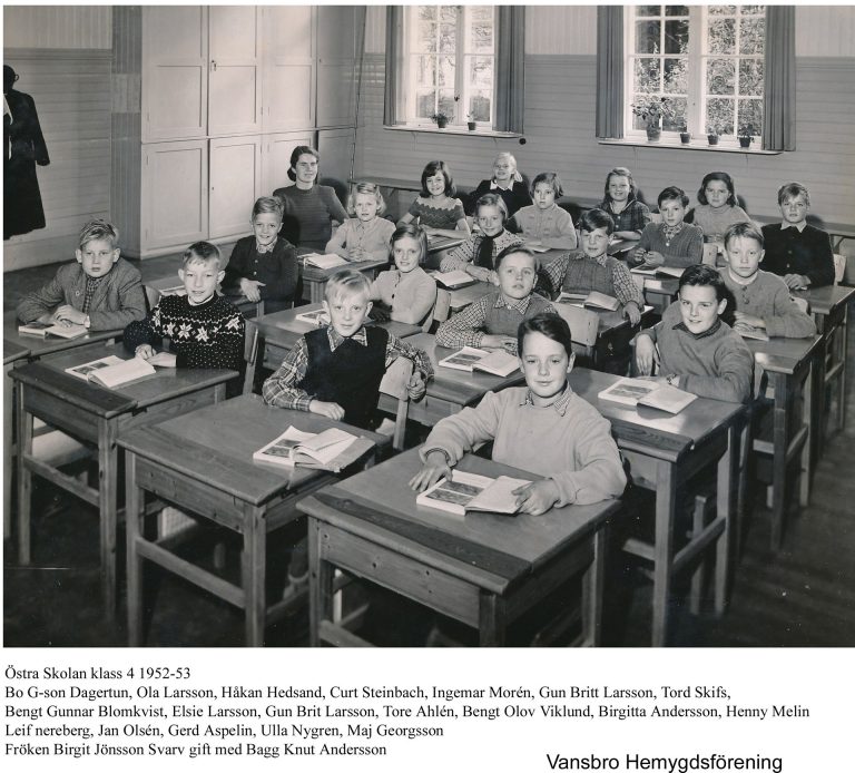 Östra Skolan klass 4 1952-53 k