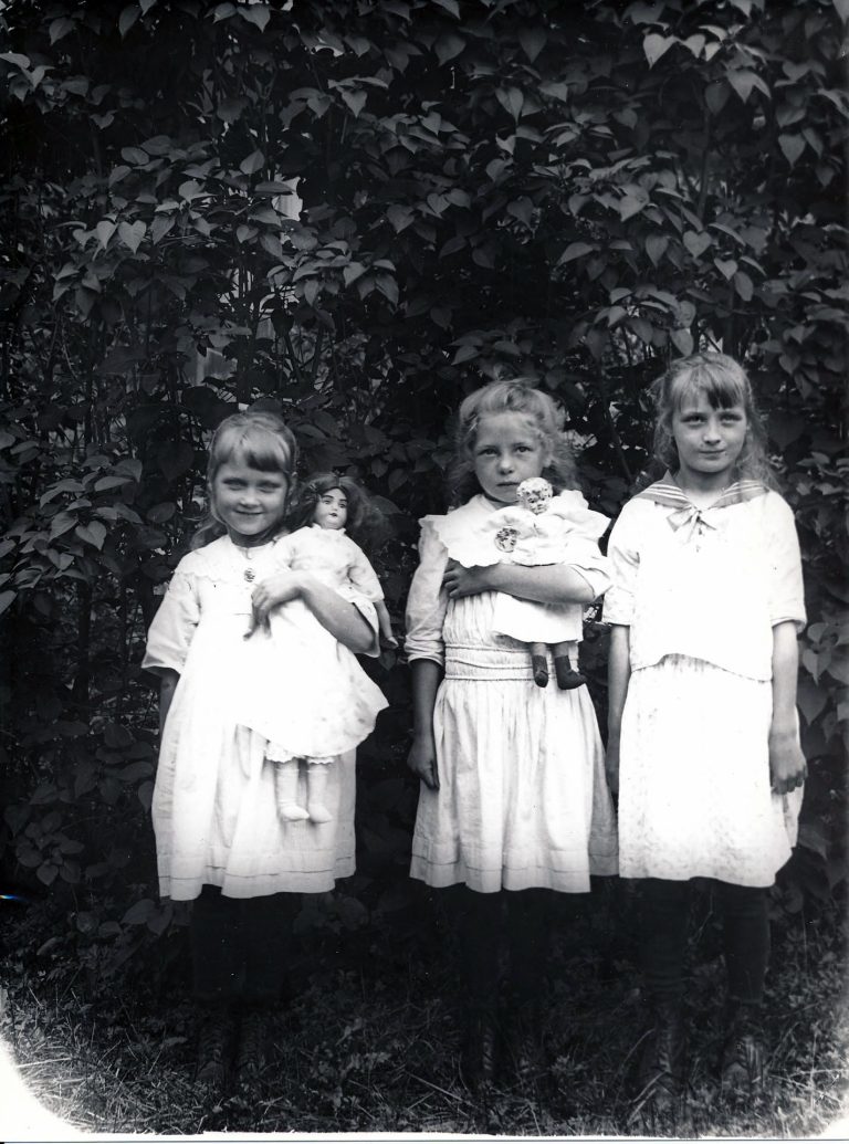 Majt Pettersson, Elvira Larsson, Margit Pettersson