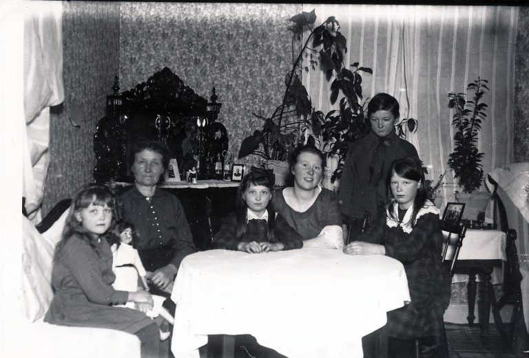 Majy, Tilda, Margit, Ellen, Pelle