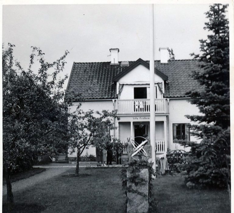 Agnes och Emilia Larssons