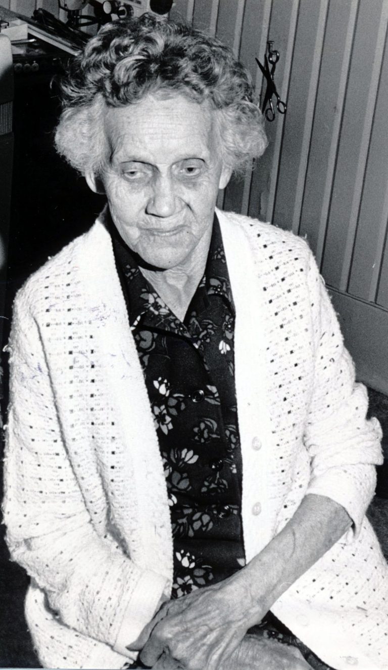 Emma Johansson  Lakoberg 95 år 1986